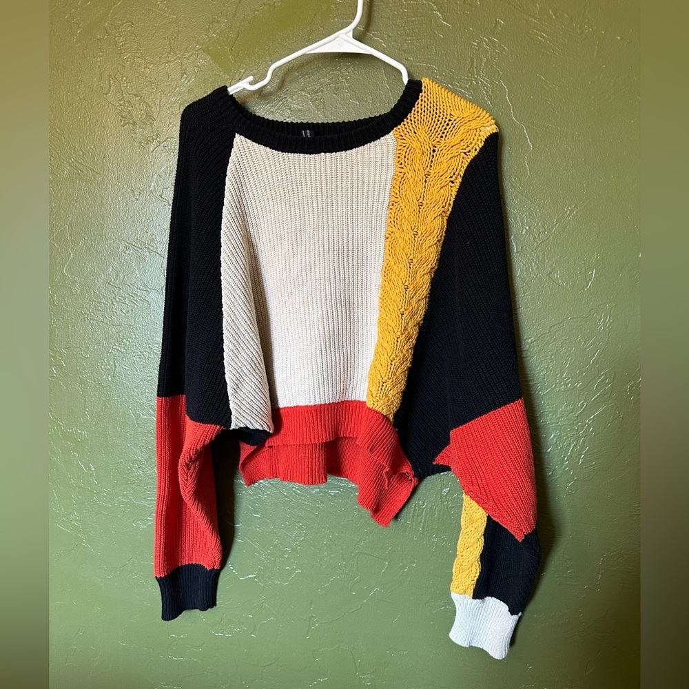 Moon & Madison Color-block Knit Sweater Crop